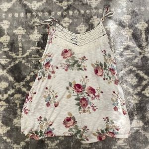 Rue 21 floral tank top, size small.